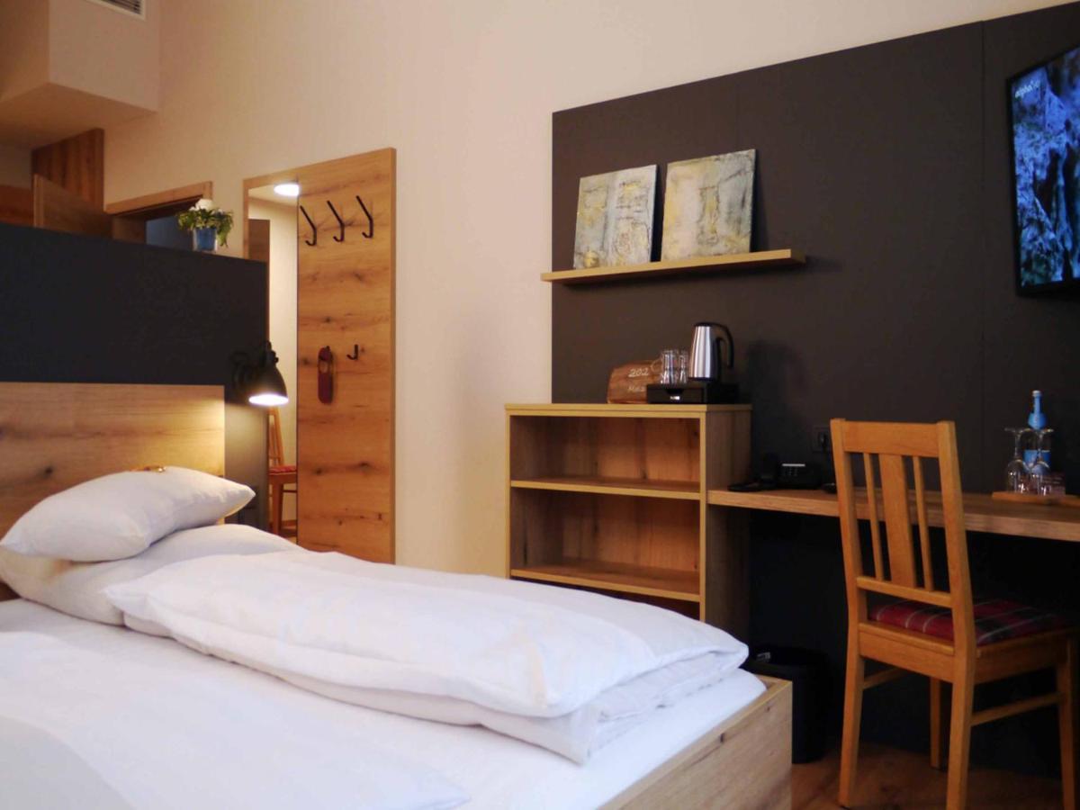 Da'Sporrer Hotel & Wirtshaus Neunburg vorm Wald Eksteriør billede